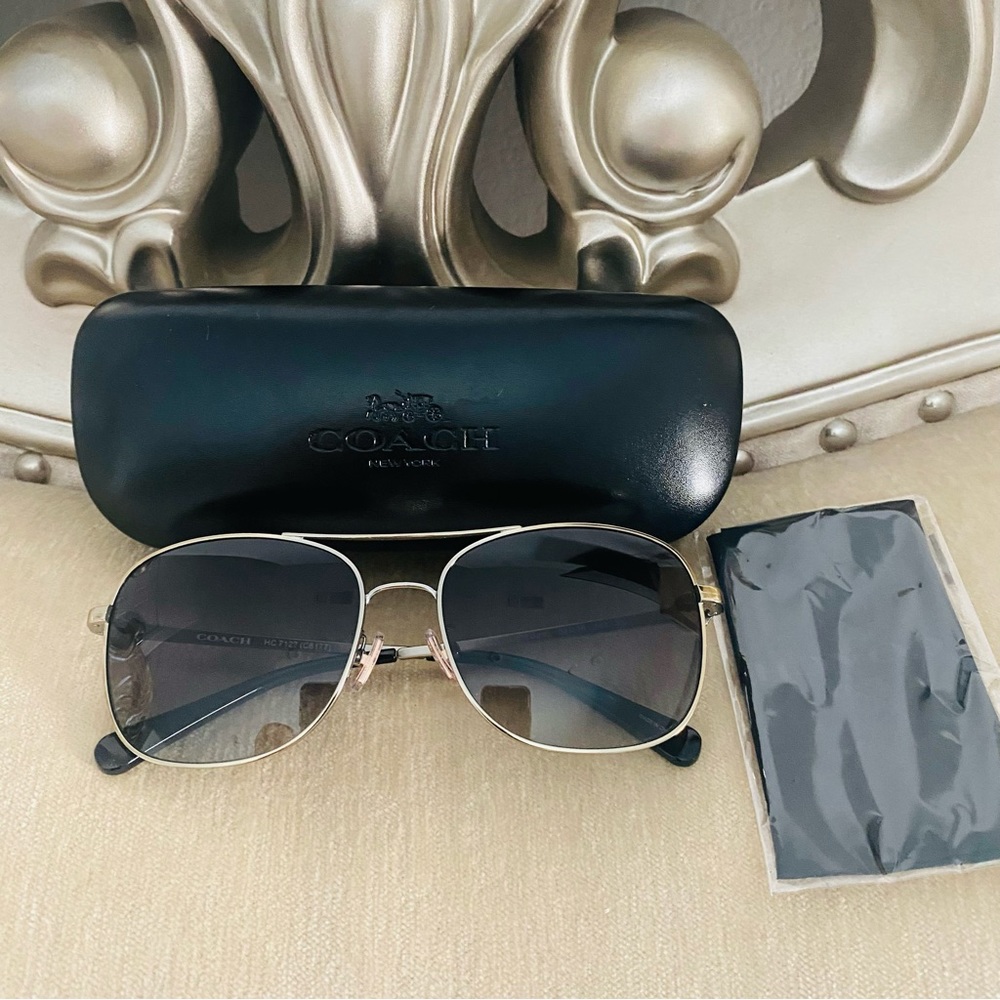 COACH  AVIATOR Sunglasses Authentic